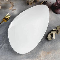 Wilmax Dreieckiger Servierteller 29 cm aus Porzellan WL-992796/A