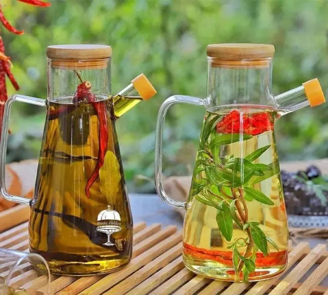 Wilmax Ölflasche 900 ml mit Ausgießer und Filter Transparent aus Glas