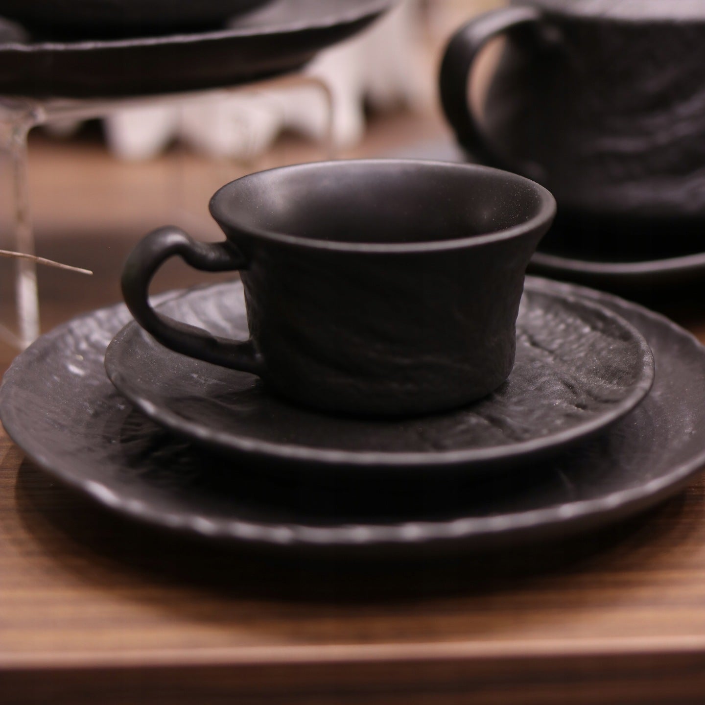 Wilmax Tasse mit Untertasse 180 ml Schwarz aus Porzellan