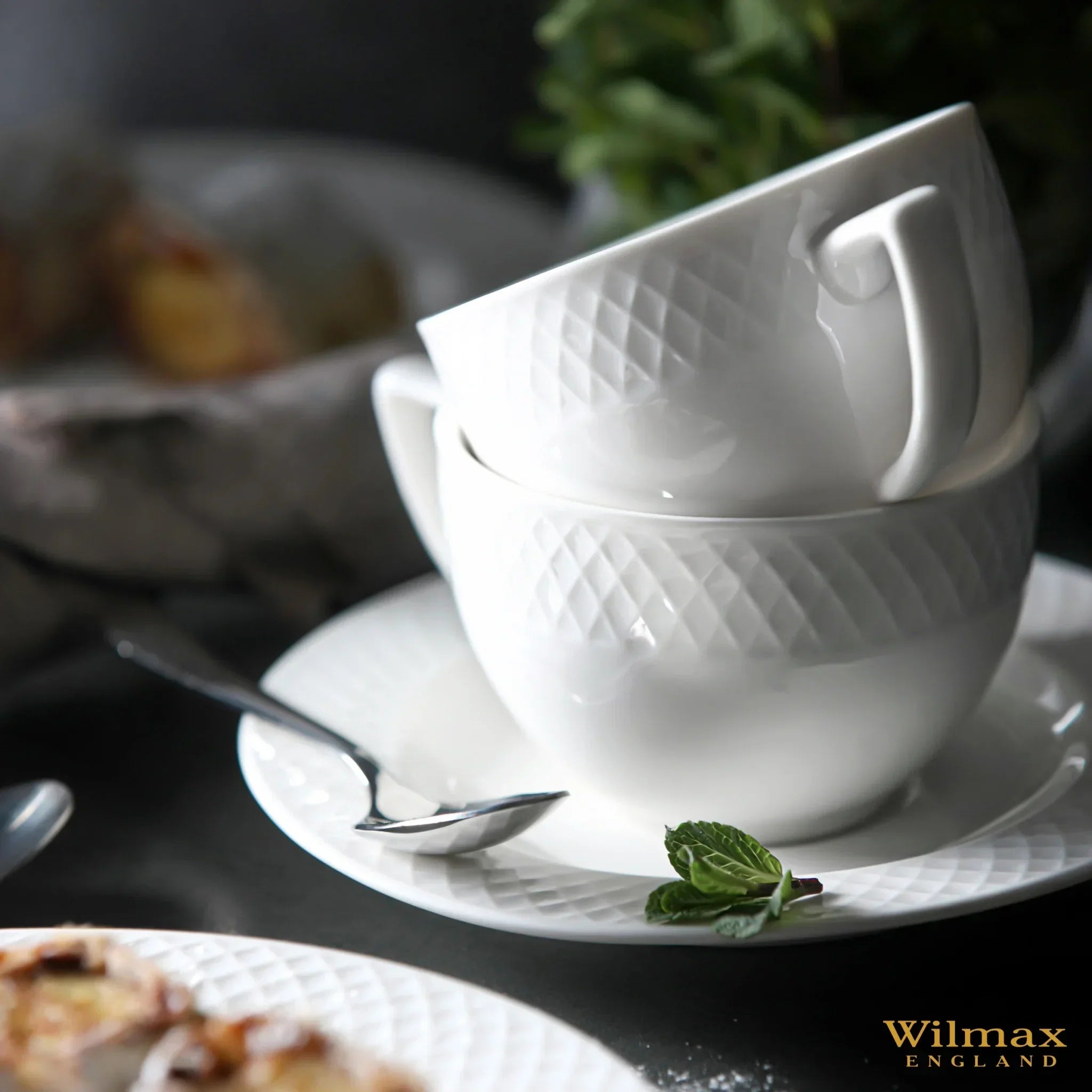 Wilmax Tasse mit Untertasse 170 ml Weiß aus Porzellan