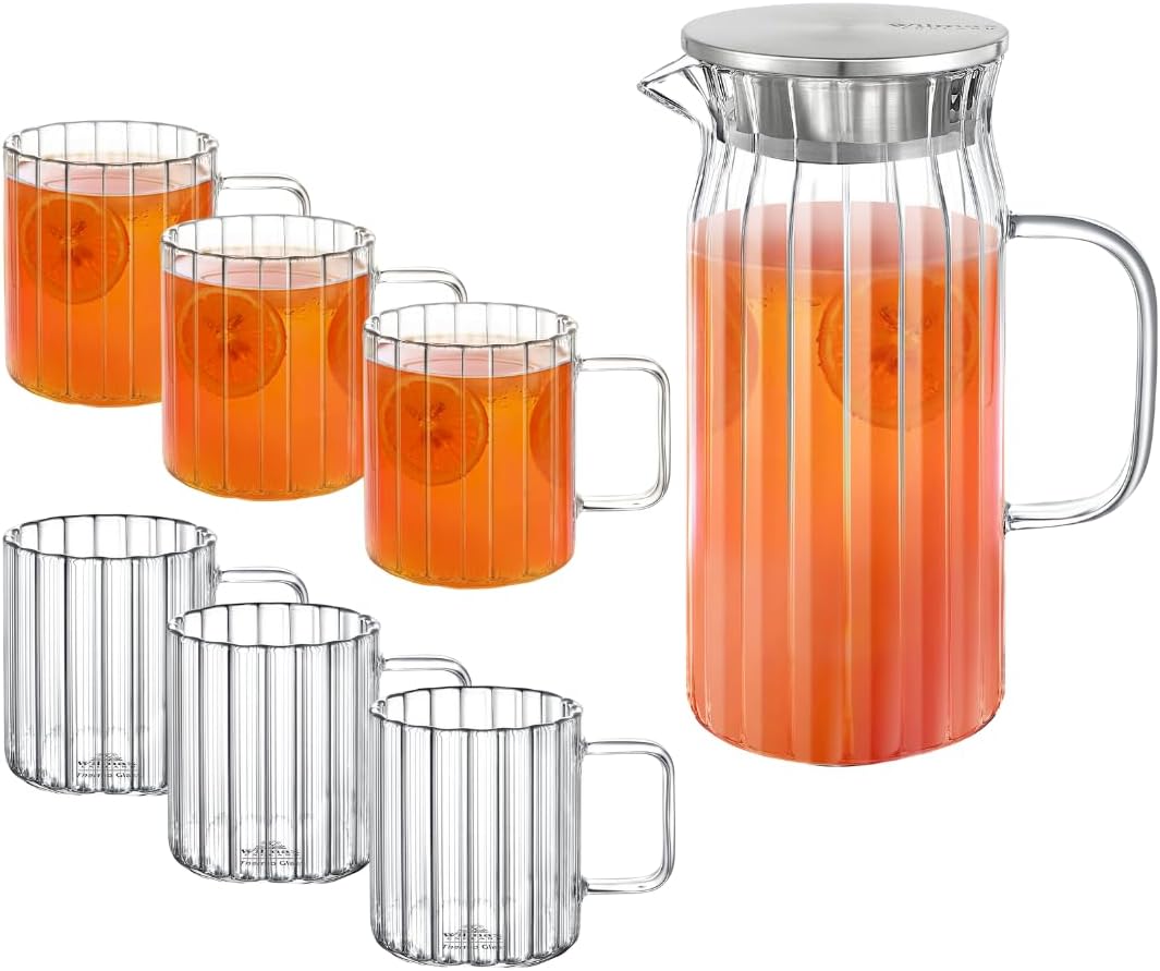 Wilmax Getränkeset 7-teilig mit Krug 1000 ml mit Edelstahldeckel und 6 hitzebeständige Glasbecher mit Henkel 300 ml aus Glas