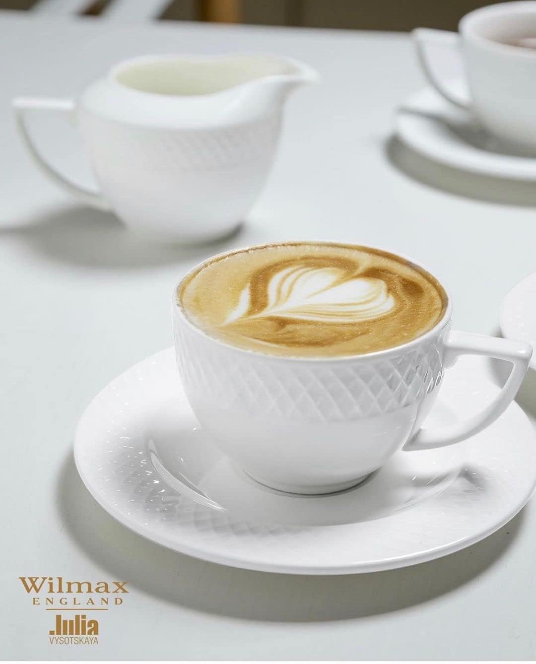 Wilmax | Tassen mit Untertassen | 6er-Set | 90 ml | Kaffeetassen aus Porzellan | Weiß | Geschirrset für 6 Personen | Tassenset für Kaffee, Tee, Desserts | Kaffeeservice & Teeservice