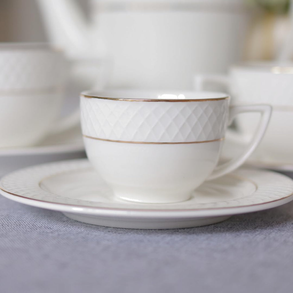 Wilmax Espressotasse mit Untertasse 90 ml Weiß Goldrand Porzellan 4er Set WL-880102400/AB4