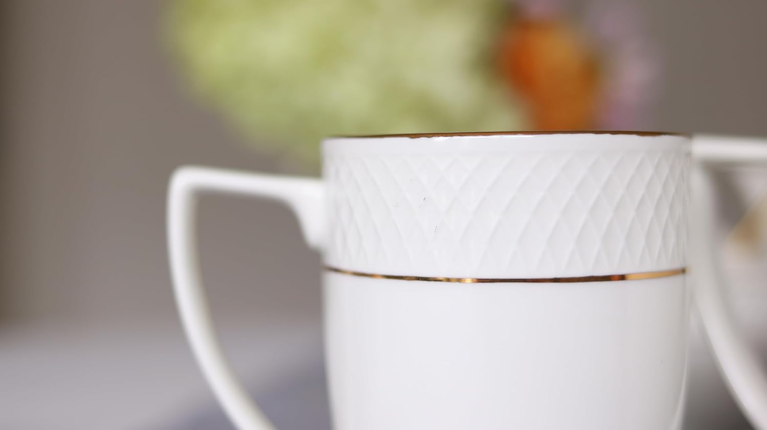 Wilmax Tasse 450 ml Weiß mit Golddekor aus Porzellan