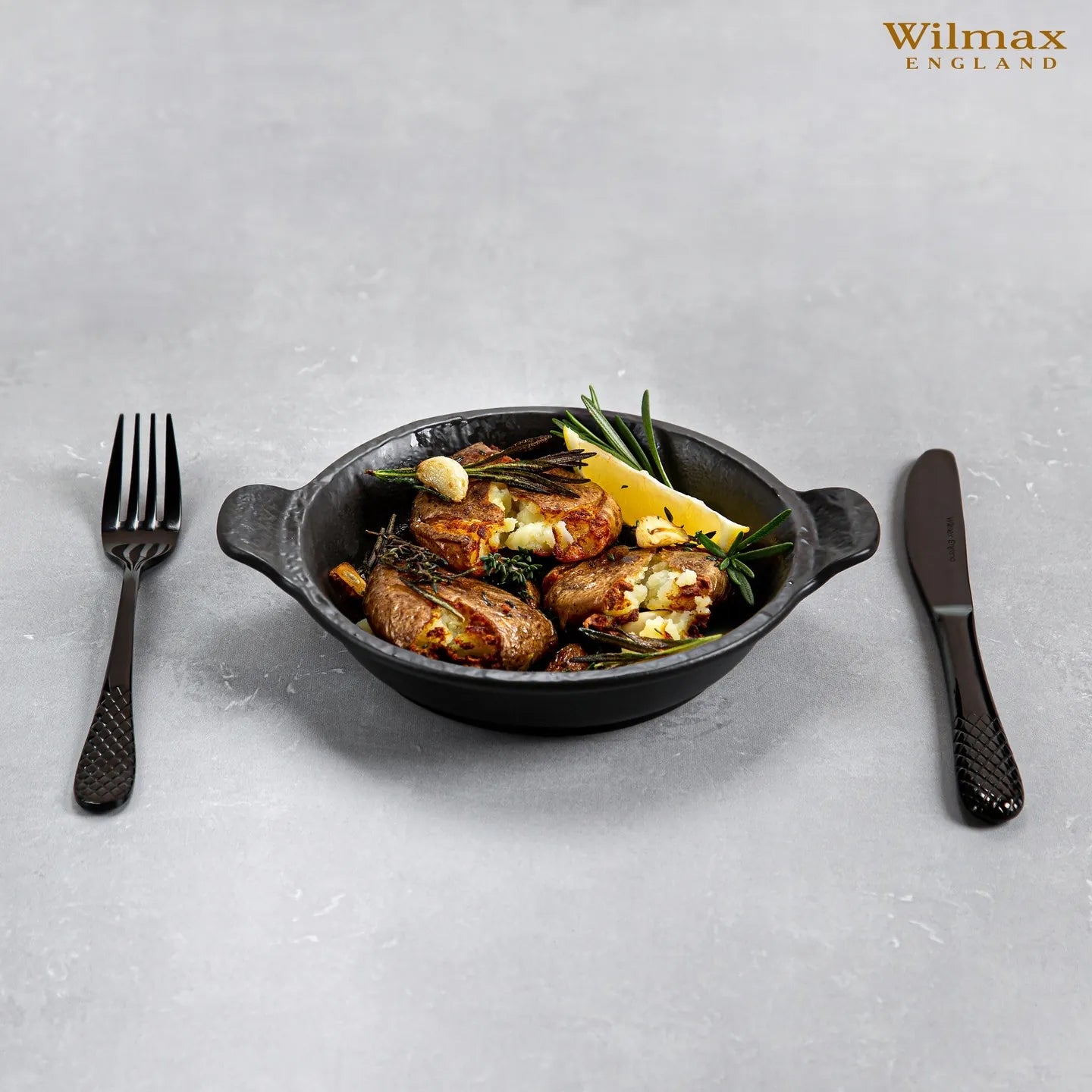 Wilmax Runde Backform 800 ml Schwarz aus Porzellan