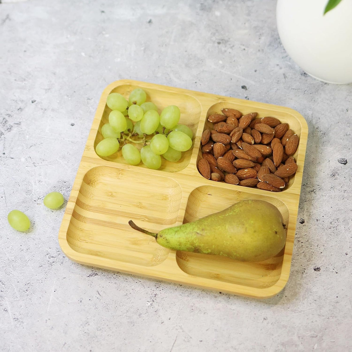 Wilmax Servierplatte mit 4 Fächern 22 × 22 cm Natur aus Bambus