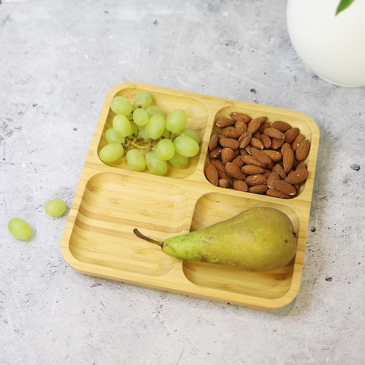 Wilmax Servierplatte mit 4 Fächern 22 × 22 cm Natur aus Bambus