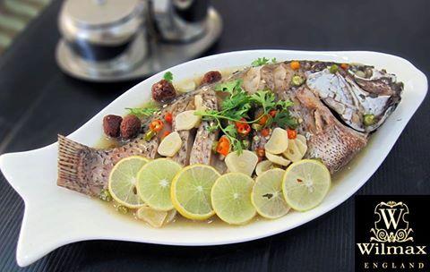 Wilmax Fischplatte 25,5 cm Weiß aus Porzellan