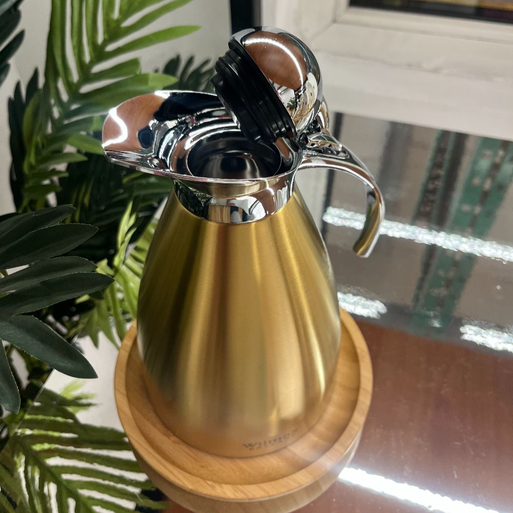 Wilmax Isolierkanne 1000 ml Gold aus Edelstahl